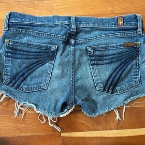 Used 7 for all mankind dojo Jean cutoff shorts 27 (26)